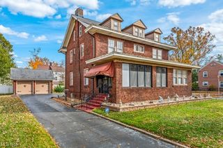 159 Kenilworth Avenue SE, Warren, OH 44483