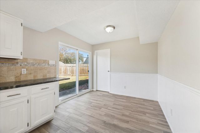 16006 Lost Rock Court, Houston, TX 77598