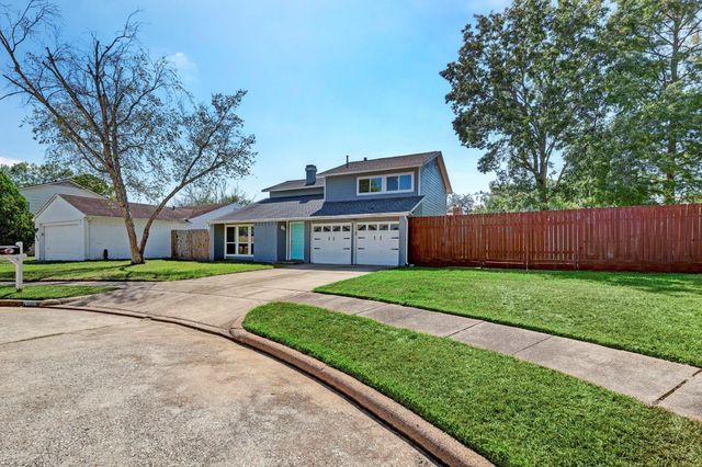 16006 Lost Rock Court, Houston, TX 77598