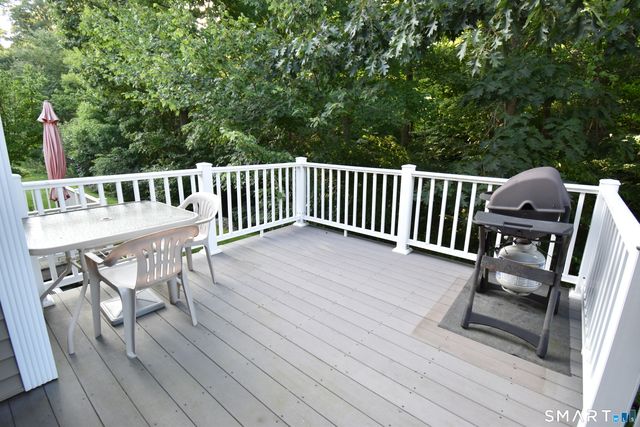 2 Boulderbrook Court 23, Prospect, CT 06712