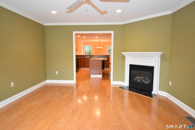 2 Boulderbrook Court 23, Prospect, CT 06712