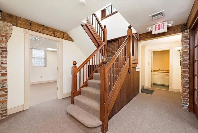 404 County St, New Bedford, MA 02740