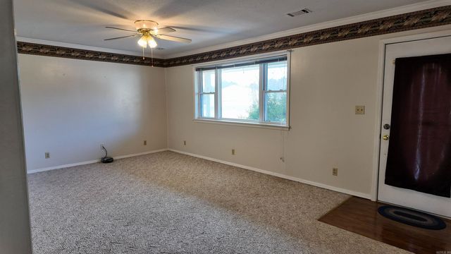 1315 S Crawford Street, Clarksville, AR 72830