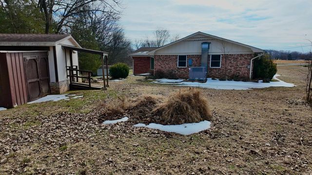 1315 S Crawford Street, Clarksville, AR 72830