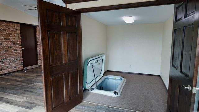 1315 S Crawford Street, Clarksville, AR 72830