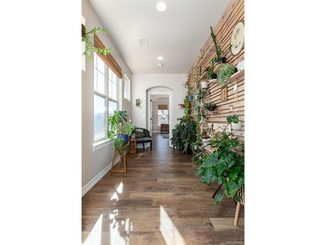 6835 S Robertsdale Way, Aurora, CO 80016