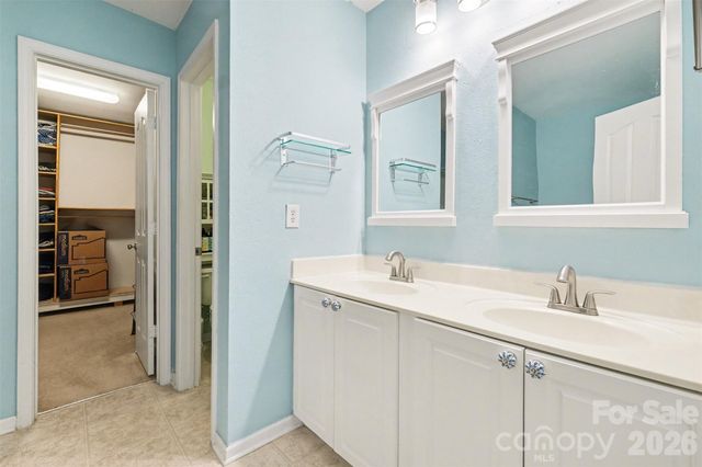 14212 Waterlyn Drive, Charlotte, NC 28278