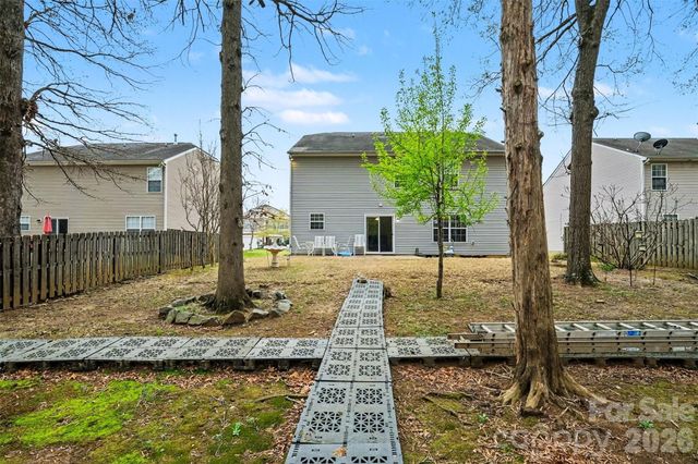 14212 Waterlyn Drive, Charlotte, NC 28278
