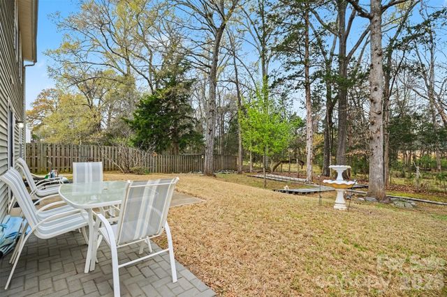 14212 Waterlyn Drive, Charlotte, NC 28278