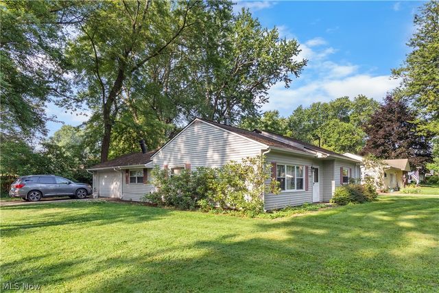 6240 Montrose Drive, Madison, OH 44057