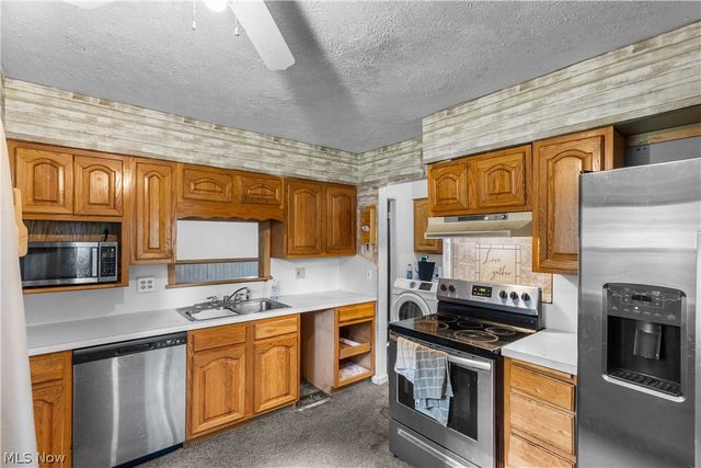 6240 Montrose Drive, Madison, OH 44057