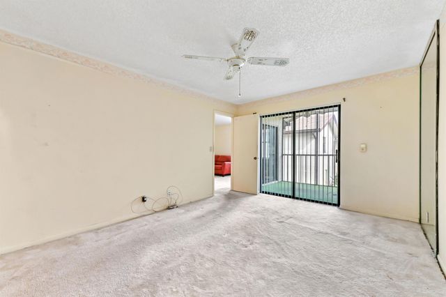7665 Tahiti Lane 203, Lake Worth, FL 33467