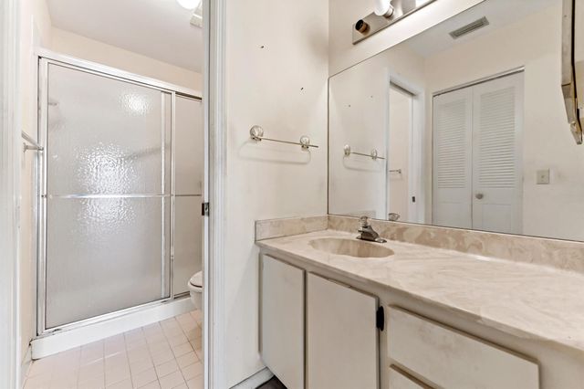 7665 Tahiti Lane 203, Lake Worth, FL 33467