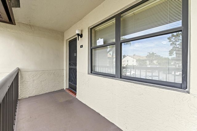 7665 Tahiti Lane 203, Lake Worth, FL 33467