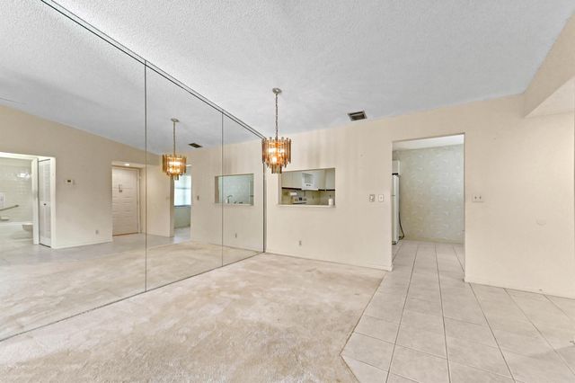 7665 Tahiti Lane 203, Lake Worth, FL 33467