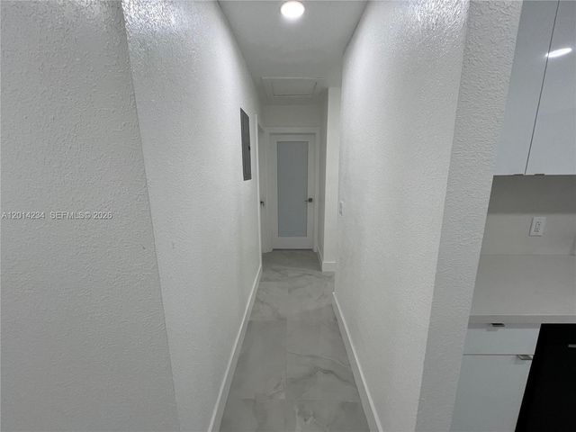 6150 SW 16th St, West Miami, FL 33155