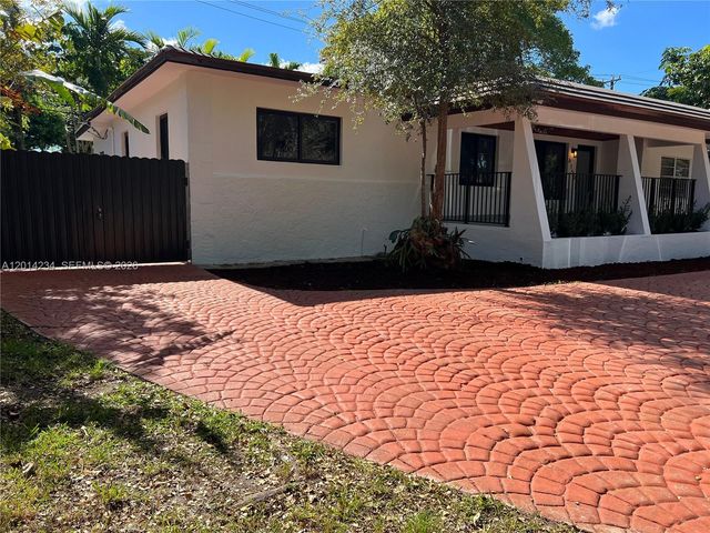 6150 SW 16th St, West Miami, FL 33155
