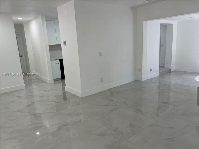 6150 SW 16th St, West Miami, FL 33155
