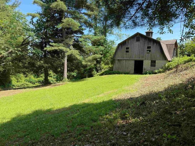 211 Pleasant Valley Road, Brattleboro, VT 05301