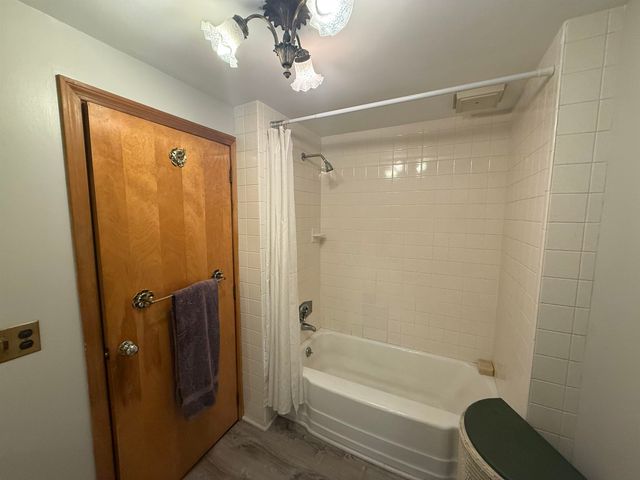211 Pleasant Valley Road, Brattleboro, VT 05301
