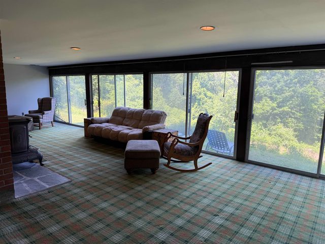211 Pleasant Valley Road, Brattleboro, VT 05301