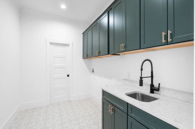 2622 Deer Creek Ln, White House, TN 37188
