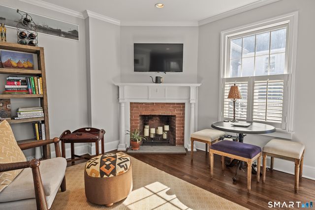 83 South Avenue APT C, New Canaan, CT 06840