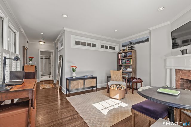 83 South Avenue APT C, New Canaan, CT 06840