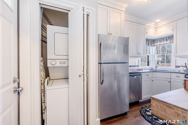 83 South Avenue APT C, New Canaan, CT 06840