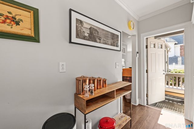 83 South Avenue APT C, New Canaan, CT 06840