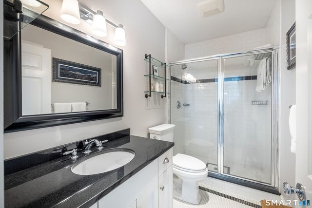 83 South Avenue APT C, New Canaan, CT 06840