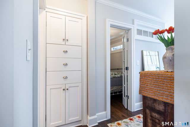 83 South Avenue APT C, New Canaan, CT 06840