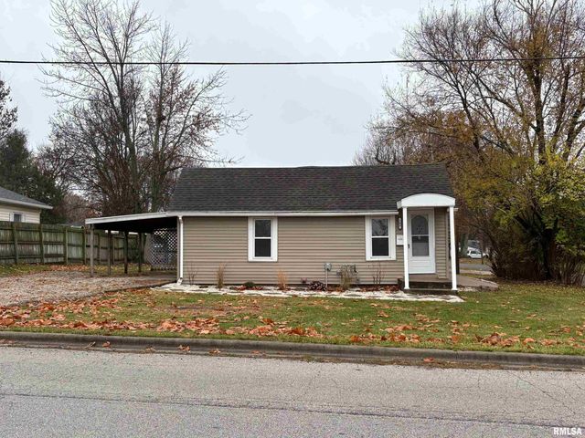 209 LOCUST Street, Jacksonville, IL 62650