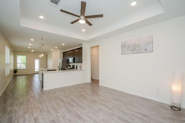 18134 S Sonresa Way, Tomball, TX 77377