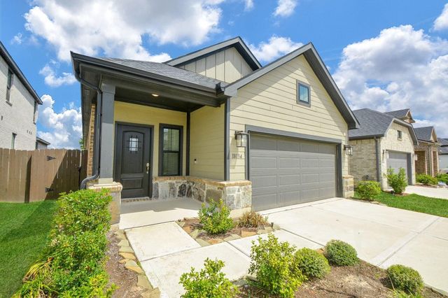 18134 S Sonresa Way, Tomball, TX 77377