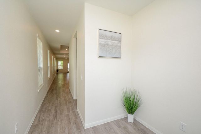 18134 S Sonresa Way, Tomball, TX 77377