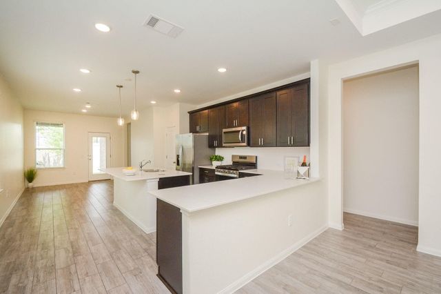 18134 S Sonresa Way, Tomball, TX 77377