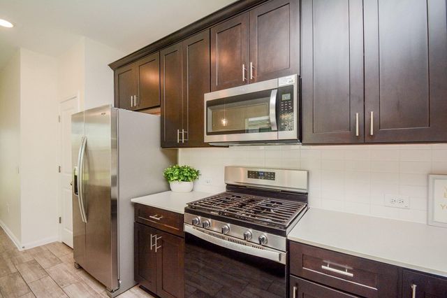 18134 S Sonresa Way, Tomball, TX 77377