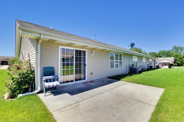 1230 W 82nd Lane, Merrillville, IN 46410