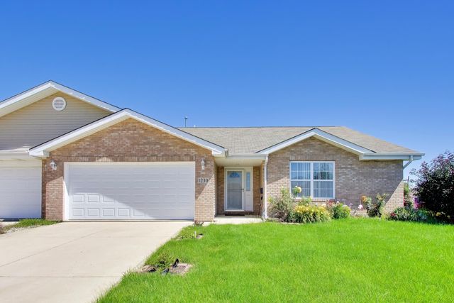 1230 W 82nd Lane, Merrillville, IN 46410