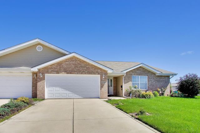 1230 W 82nd Lane, Merrillville, IN 46410