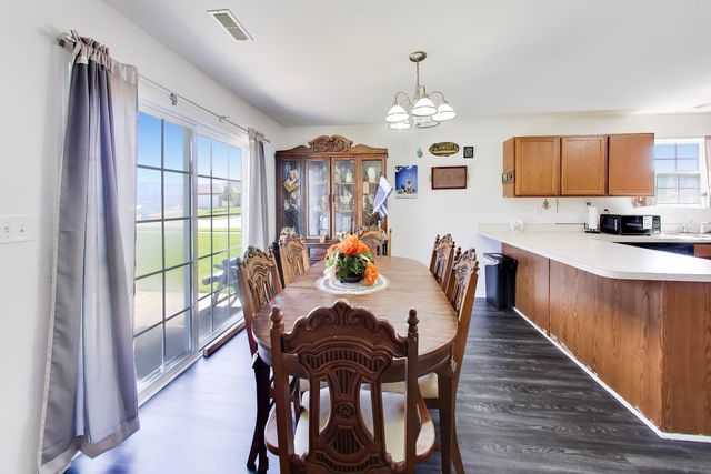 1230 W 82nd Lane, Merrillville, IN 46410
