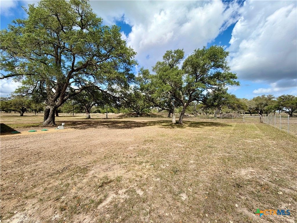 Image 34 of property listing at 209 Rice Road, Yoakum, TX 77995