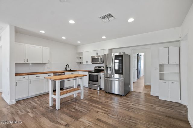 1729 W FAIRMOUNT Avenue, Phoenix, AZ 85015