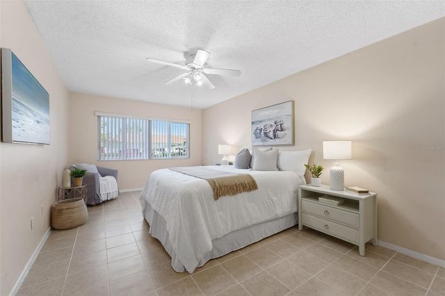 801 83RD AVENUE N 107, St Petersburg, FL 33702