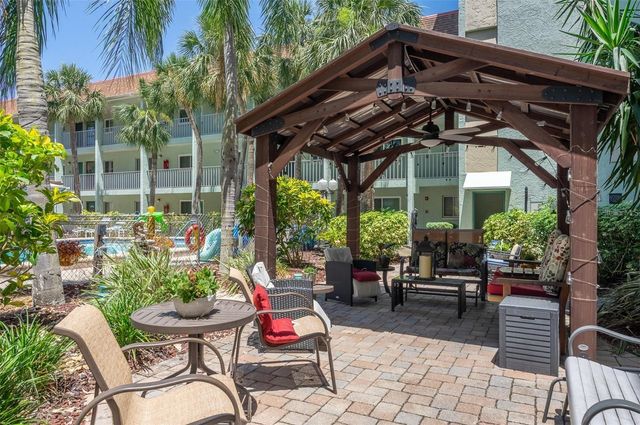 801 83RD AVENUE N 107, St Petersburg, FL 33702