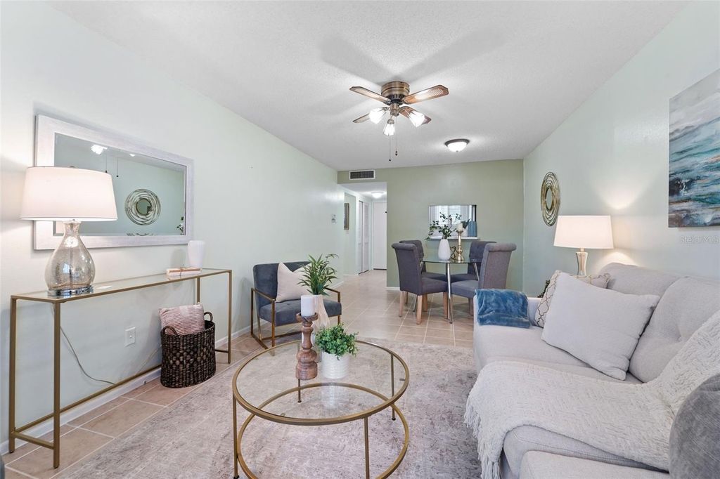 Image 6 of property listing at 801 83RD AVENUE N 107, St Petersburg, FL 33702