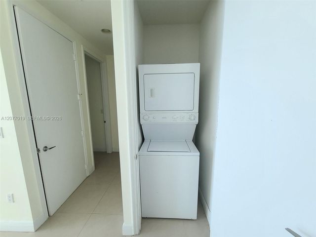 55 SE 6th Street 4106, Miami, FL 33131