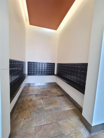 55 SE 6th Street 4106, Miami, FL 33131