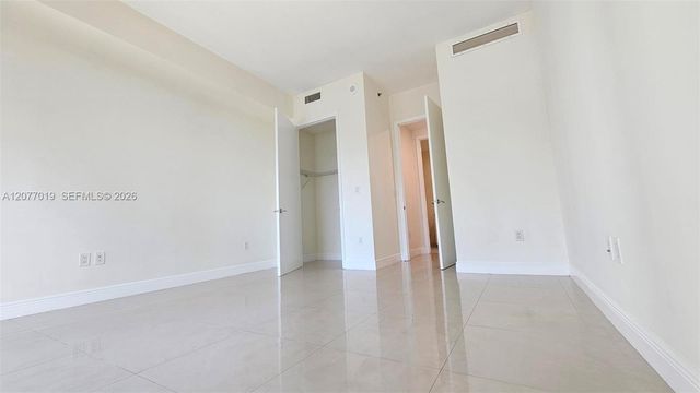 55 SE 6th Street 4106, Miami, FL 33131